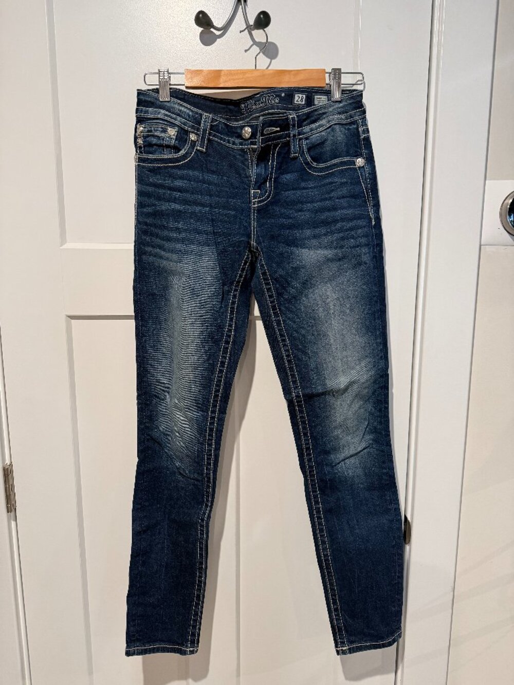 Miss Me Signature Skinny Jeans Size 28